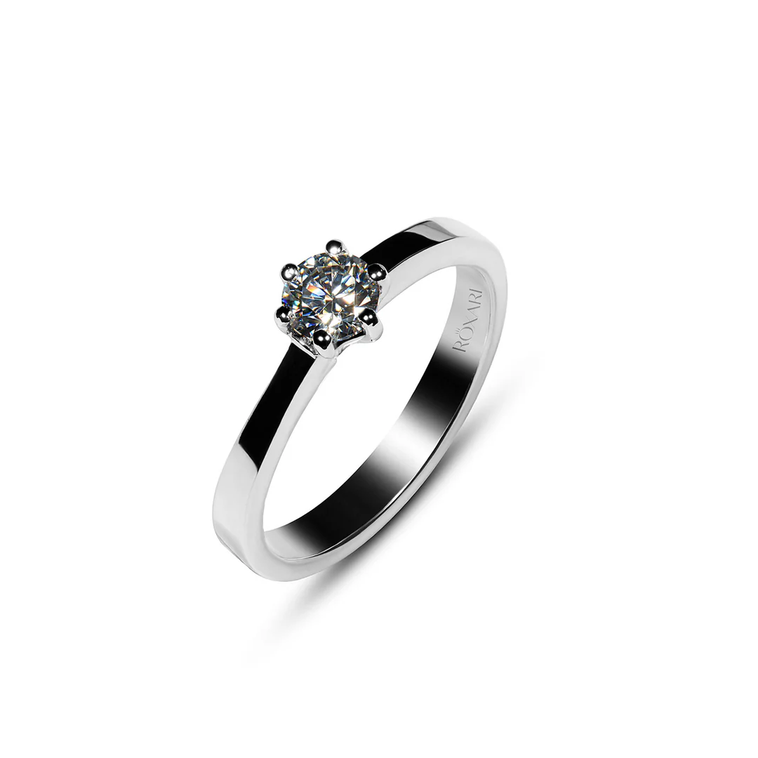 Moissanite ring in Diamond